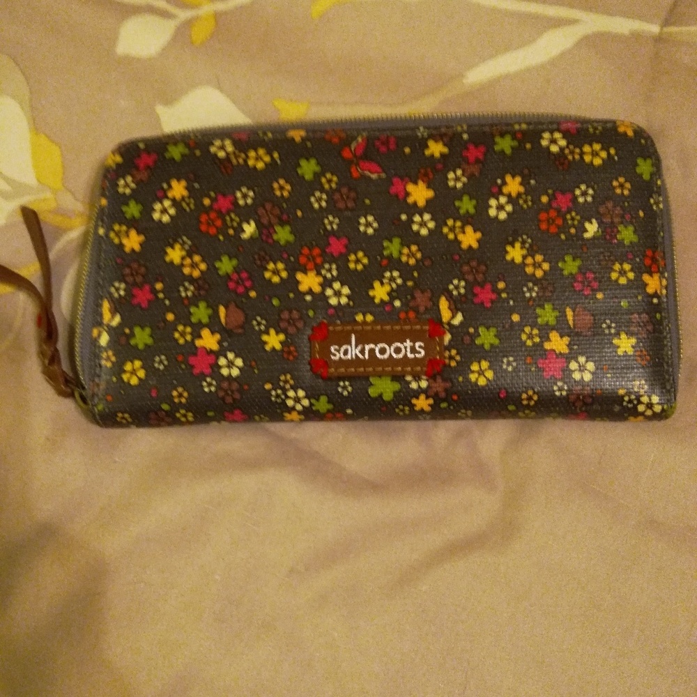 Sak Roots Wallet - Picture 2 of 4